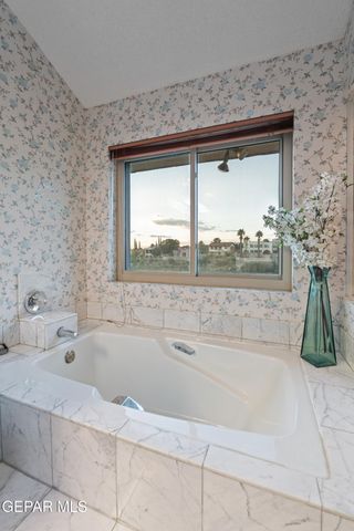 401 Sharondale Drive, El Paso, TX 79912