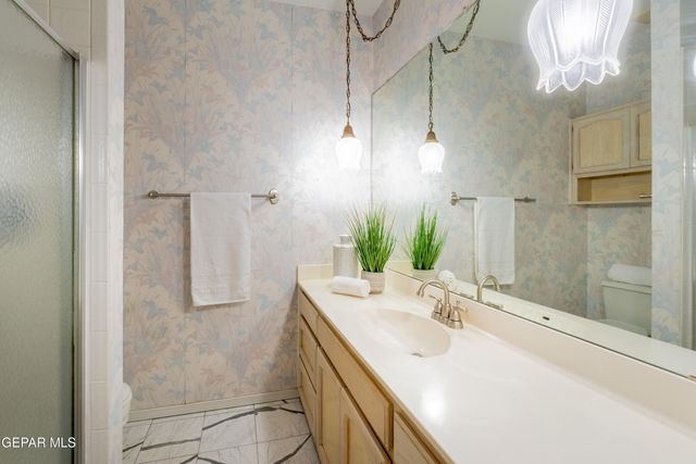 401 Sharondale Drive, El Paso, TX 79912