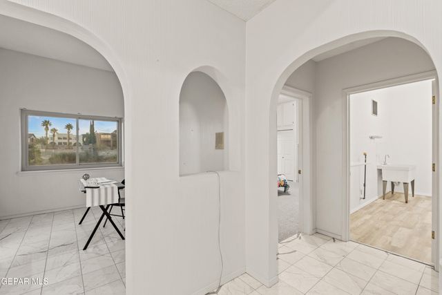 401 Sharondale Drive, El Paso, TX 79912