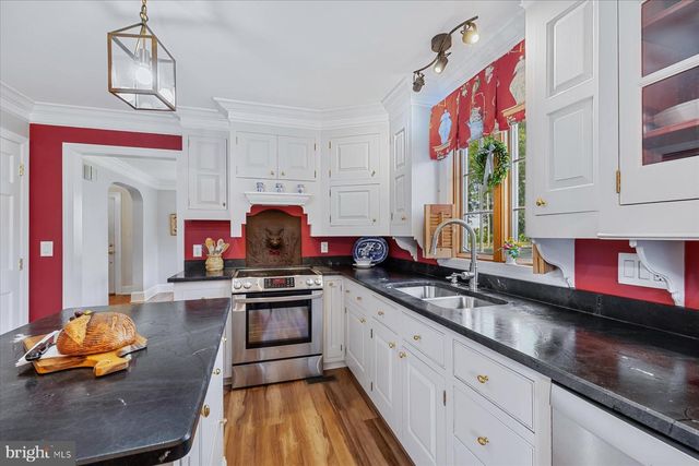 414 KINGS HWY, Milford, DE 19963