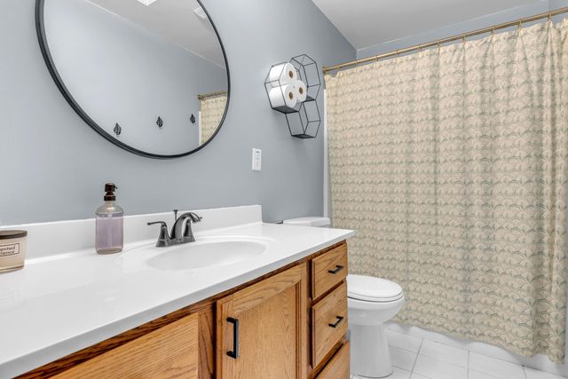 1801 Earthstone Drive, Valparaiso, IN 46383