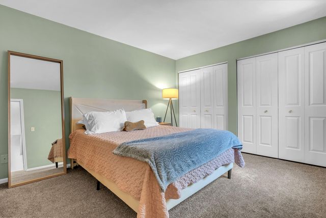 1801 Earthstone Drive, Valparaiso, IN 46383