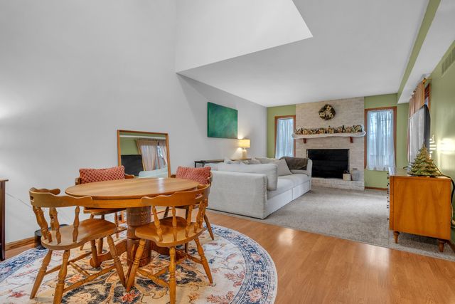 1801 Earthstone Drive, Valparaiso, IN 46383