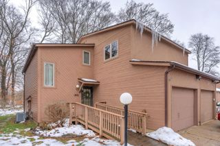 1801 Earthstone Drive, Valparaiso, IN 46383