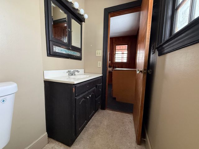 85 Hazel Street, Rutland City, VT 05701