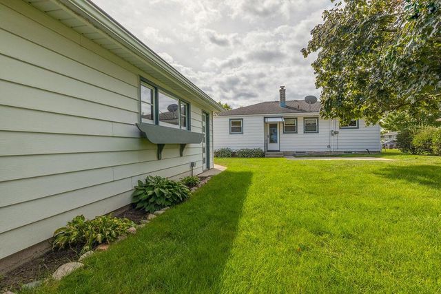 3828 E Van Eimeren AVENUE, Cudahy, WI 53110
