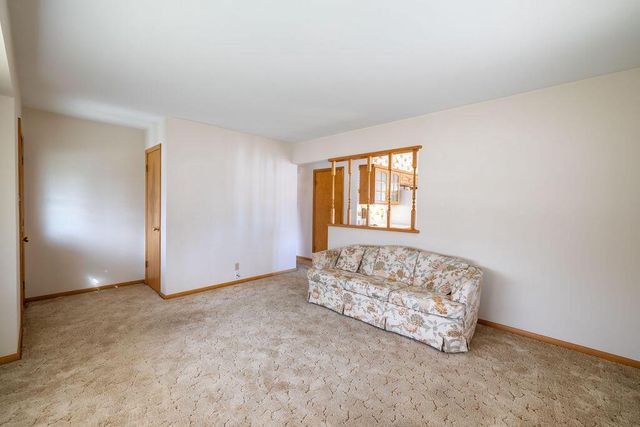 3828 E Van Eimeren AVENUE, Cudahy, WI 53110