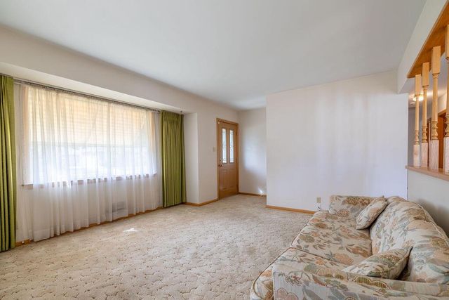 3828 E Van Eimeren AVENUE, Cudahy, WI 53110