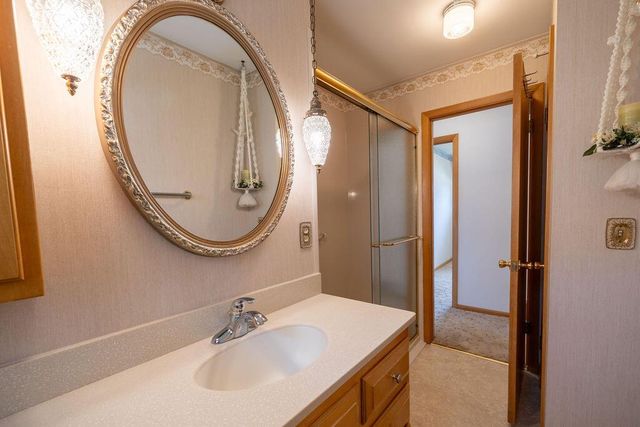 3828 E Van Eimeren AVENUE, Cudahy, WI 53110