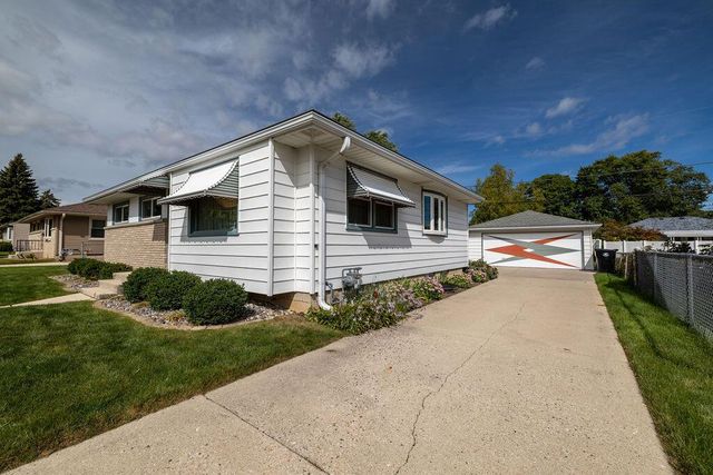 3828 E Van Eimeren AVENUE, Cudahy, WI 53110