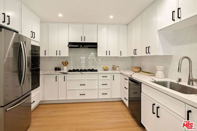 13082 Mindanao Way 54, Marina Del Rey, CA 90292
