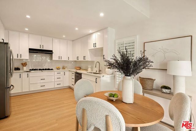 13082 Mindanao Way 54, Marina Del Rey, CA 90292