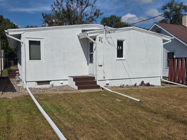 1368 7th Street E, Saint Paul, MN 55106