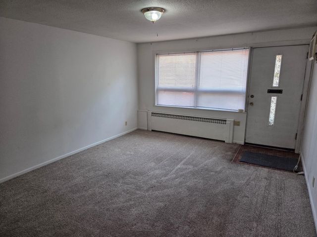 1368 7th Street E, Saint Paul, MN 55106