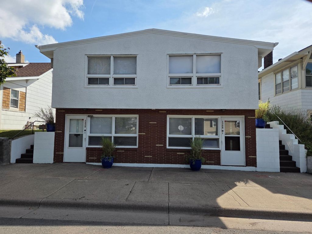 1368 7th Street E, Saint Paul, MN 55106