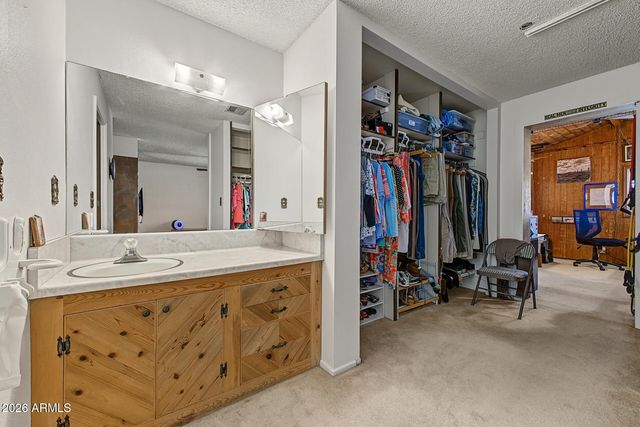 1200 W LAREDO Street, Chandler, AZ 85224