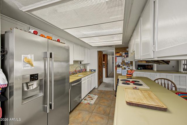 1200 W LAREDO Street, Chandler, AZ 85224