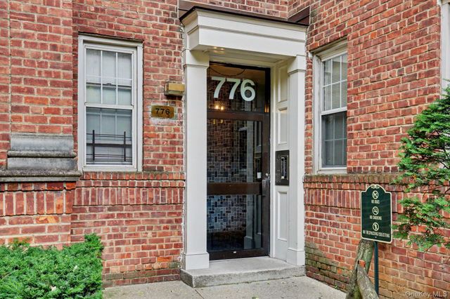 776 Bronx River B47, Bronxville, NY 10708