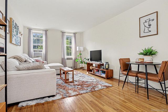 776 Bronx River B47, Bronxville, NY 10708