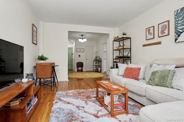 776 Bronx River B47, Bronxville, NY 10708