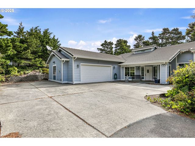 89 SAILORS RAVINE Ct, Florence, OR 97439