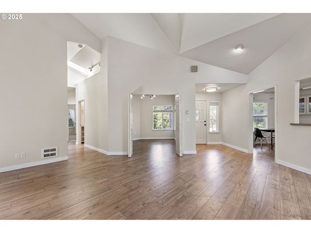89 SAILORS RAVINE Ct, Florence, OR 97439