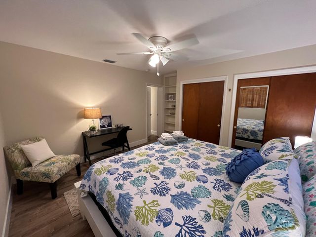 655 Kingfish Place, North Palm Beach, FL 33408