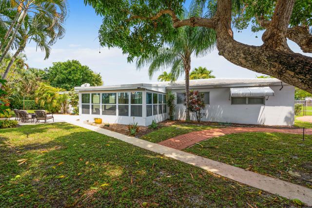655 Kingfish Place, North Palm Beach, FL 33408