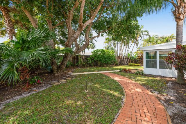 655 Kingfish Place, North Palm Beach, FL 33408