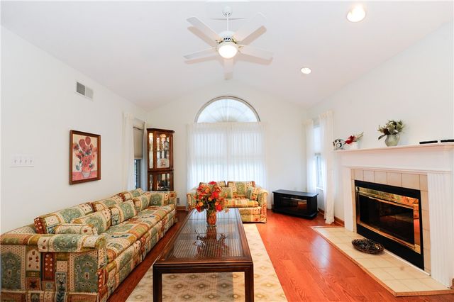 1467 Greenbriar Court, South Park, PA 15129