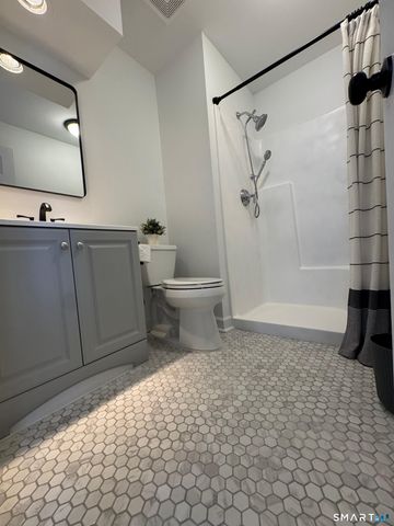 208 Windgate Circle B, Monroe, CT 06468