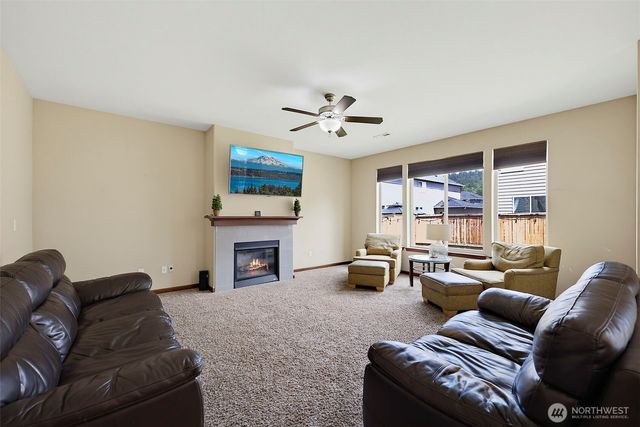 916 Boatman Avenue NW, Orting, WA 98360