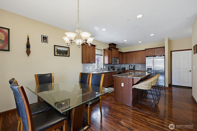 916 Boatman Avenue NW, Orting, WA 98360