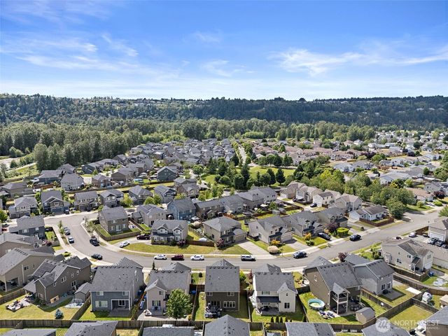 916 Boatman Avenue NW, Orting, WA 98360