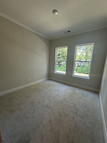 1424 Shallow Creek Dr, Spring Hill, TN 37174