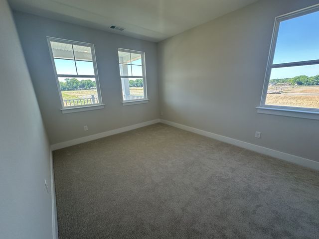 1424 Shallow Creek Dr, Spring Hill, TN 37174