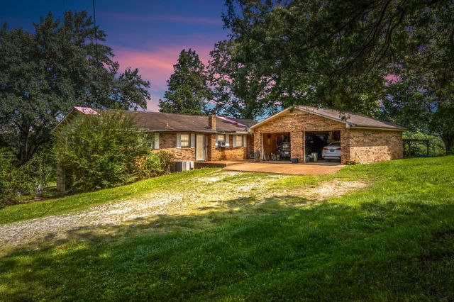 1337 Toy Slatten Rd, Sparta, TN 38583