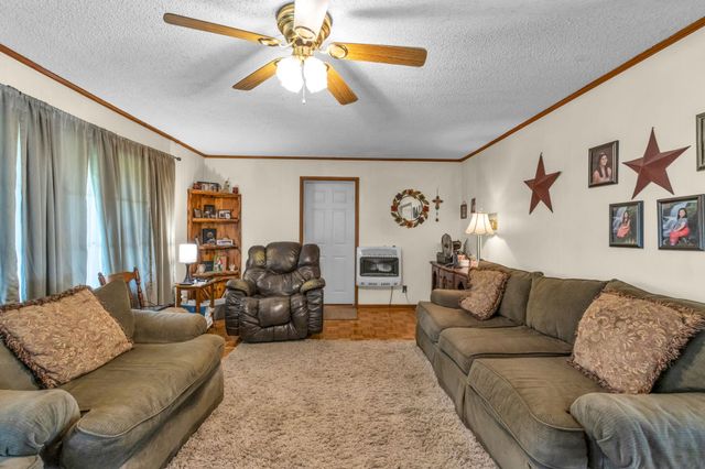 1337 Toy Slatten Rd, Sparta, TN 38583