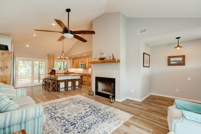 1625 County Road 244a, Brazoria, TX 77422