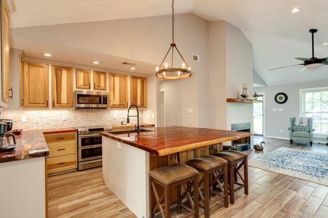 1625 County Road 244a, Brazoria, TX 77422