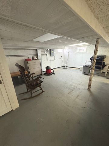 3215 Ernst Street, Franklin Park, IL 60131