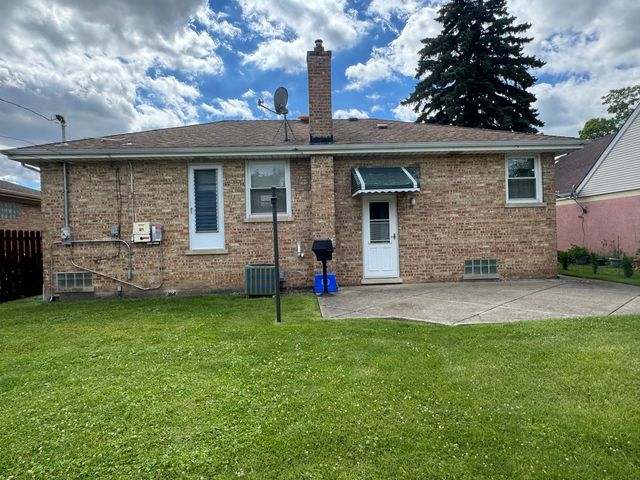 3215 Ernst Street, Franklin Park, IL 60131