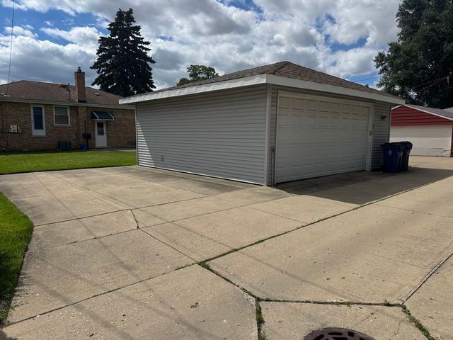 3215 Ernst Street, Franklin Park, IL 60131