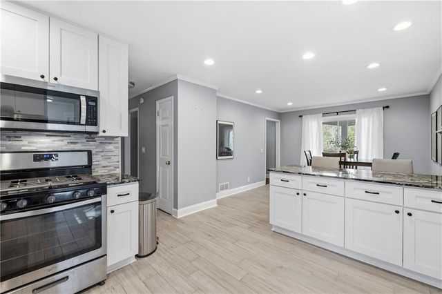 1373 Sanden Ferry Drive, Decatur, GA 30033