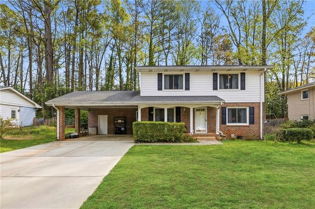 1373 Sanden Ferry Drive, Decatur, GA 30033