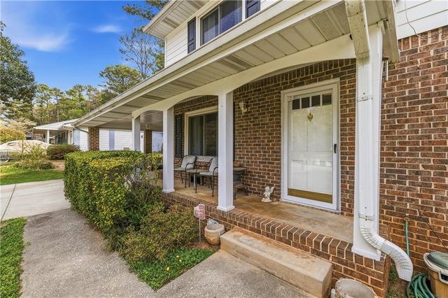 1373 Sanden Ferry Drive, Decatur, GA 30033