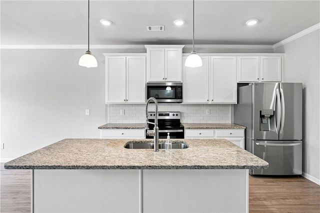 5149 Fox Den Road, Oakwood, GA 30566