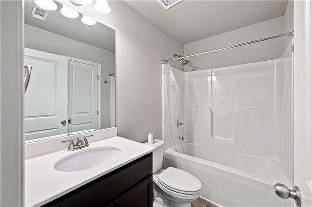 5149 Fox Den Road, Oakwood, GA 30566