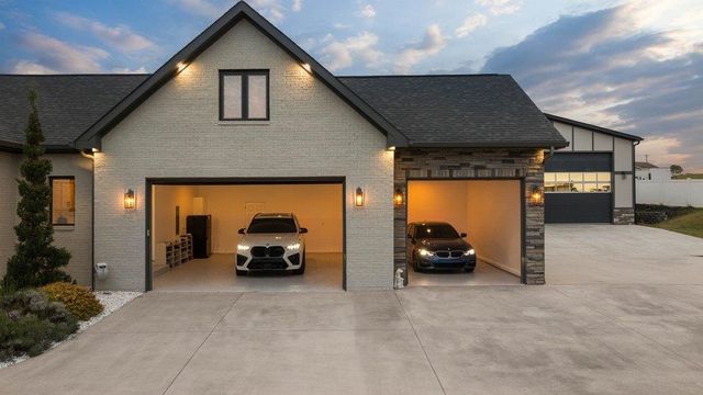 2340 Runion Road, Inman, SC 29349
