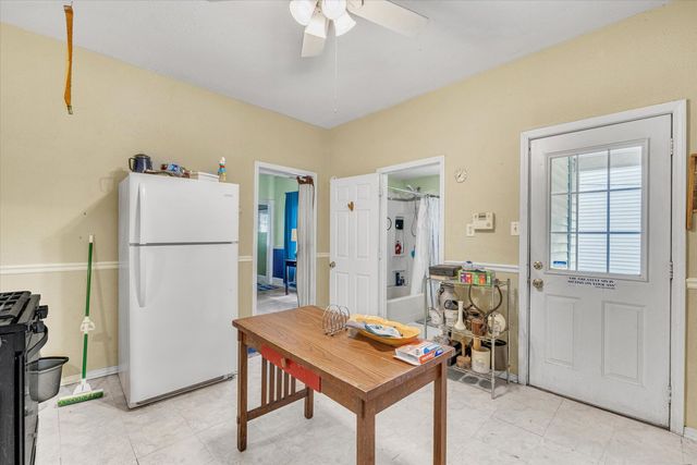 1713 W 9TH Street, Davenport, IA 52804
